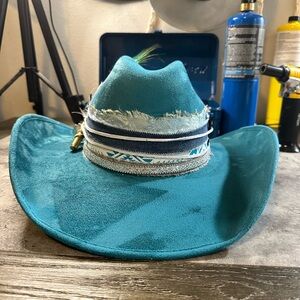 NWT Turquoise Cowgirl Hat !